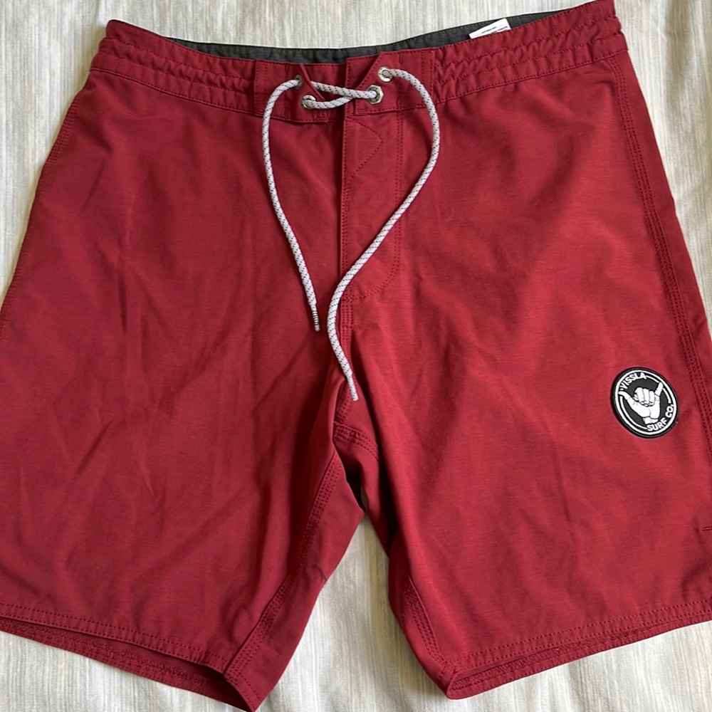 Vissla Like new, solid set, size 32 “blood” color board shorts